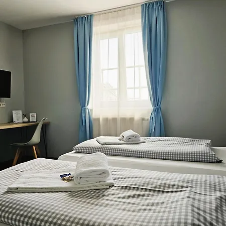 Novitel Pension Pliening - Muenchen Messe Extérieur photo