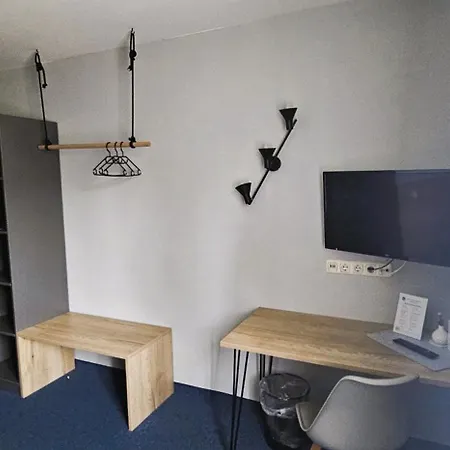 Novitel Pension Pliening - Muenchen Messe Extérieur photo