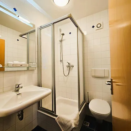 Novitel Pension Pliening - Muenchen Messe Extérieur photo