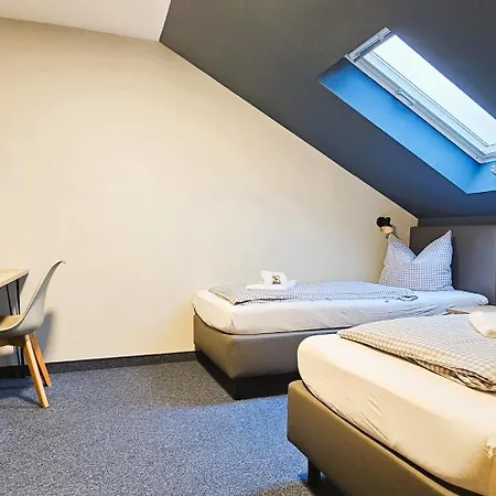 Novitel Pension Pliening - Muenchen Messe Extérieur photo