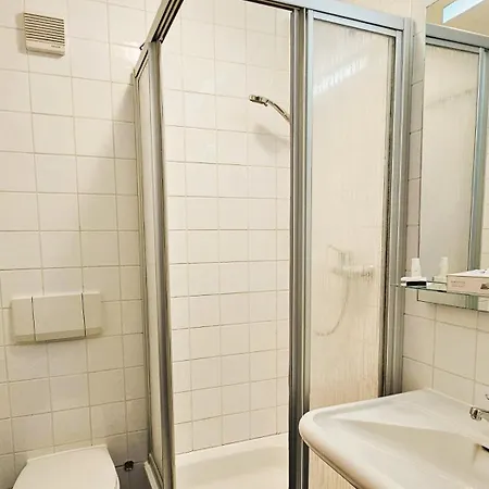 Novitel Pension Pliening - Muenchen Messe Extérieur photo