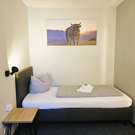 Novitel Pension Pliening - Muenchen Messe Extérieur photo