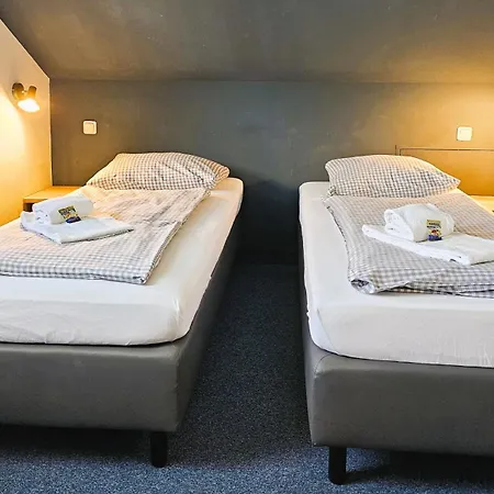 Novitel Pension Pliening - Muenchen Messe Extérieur photo